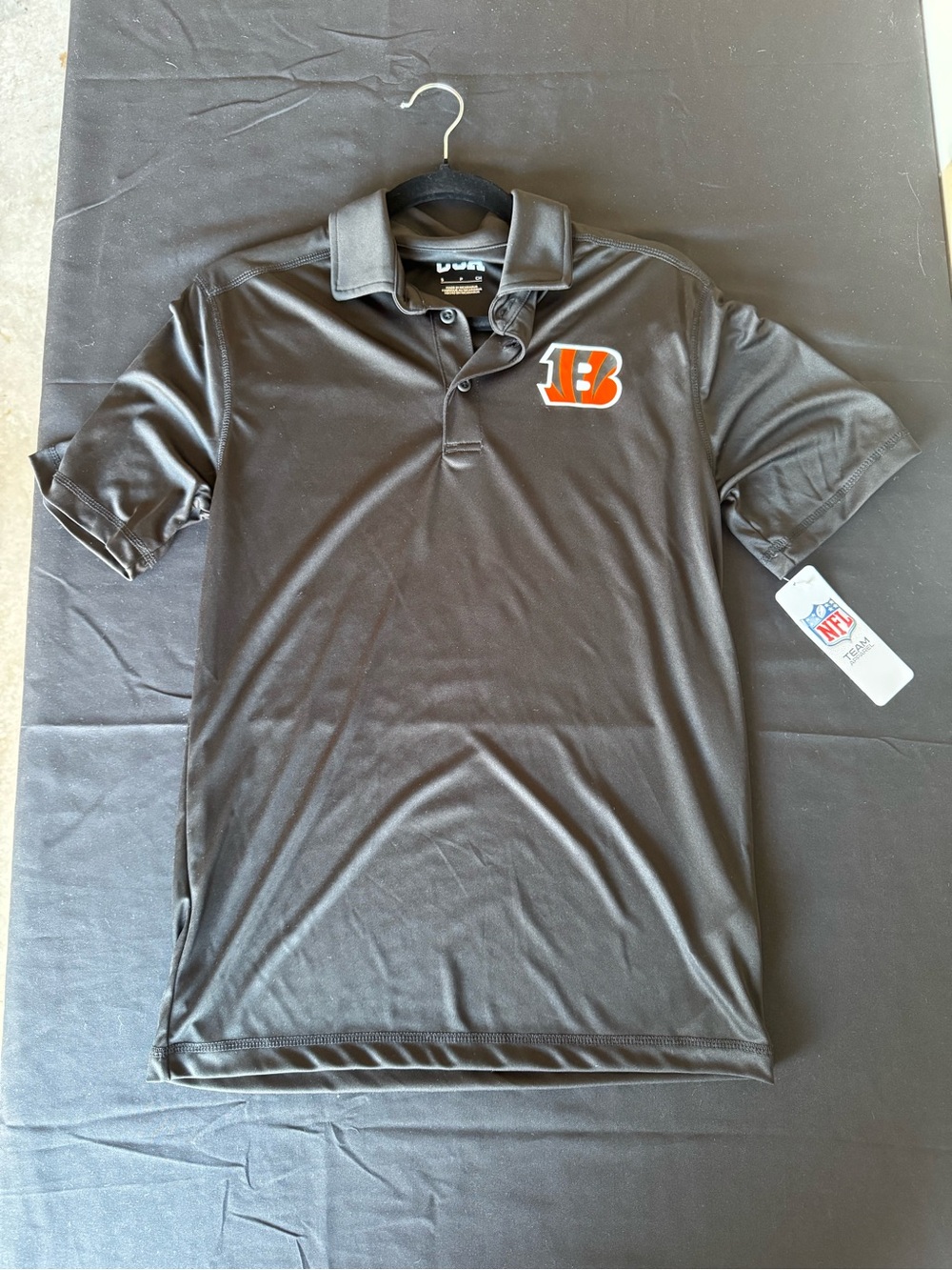 NWT NFL Team Apparel Cincinnati Bengals Men's Small Performance Golf Polo Shirt